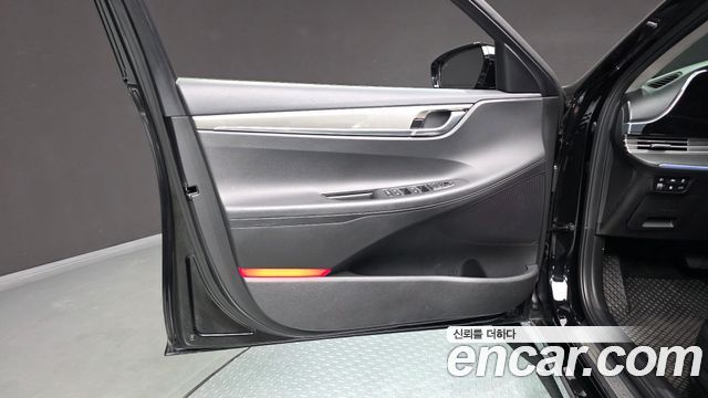 Hyundai Grandeur 2023 — photo 14