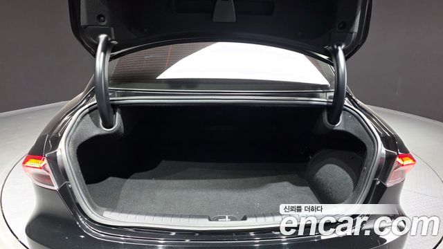 Hyundai Grandeur 2023 — photo 32