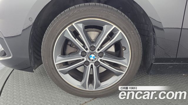 BMW 1-Series 2020 — photo 5