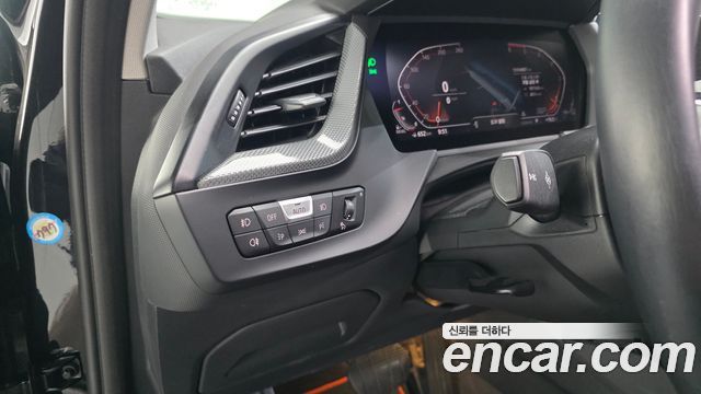 BMW 1-Series 2020 — photo 23