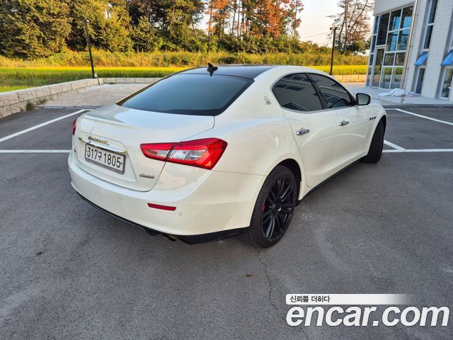 Maserati Ghibli 2017 — photo 4