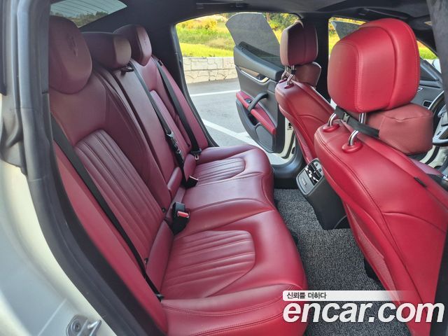Maserati Ghibli 2017 — photo 16