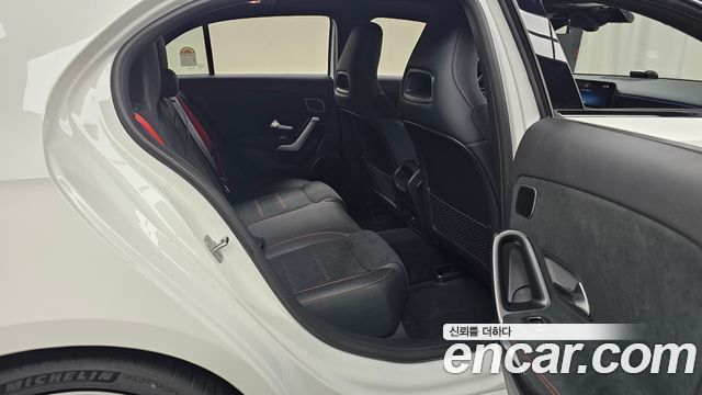 Mercedes-Benz A-Class 2025 — photo 17