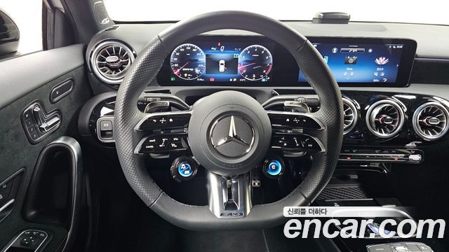 Mercedes-Benz A-Class 2025 — photo 19