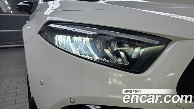 Mercedes-Benz A-Class 2025 — photo 8