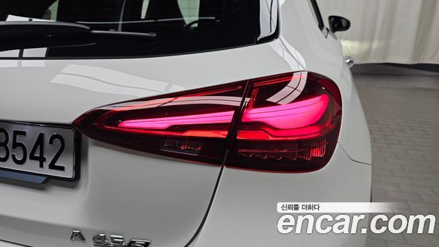 Mercedes-Benz A-Class 2025 — photo 9