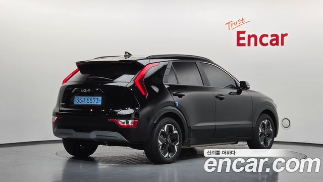 Kia Niro 2024 — photo 2