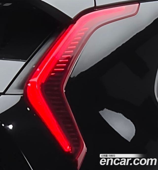 Kia Niro 2024 — photo 9