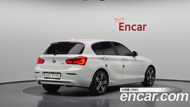 BMW 1-Series 2017 — photo 2
