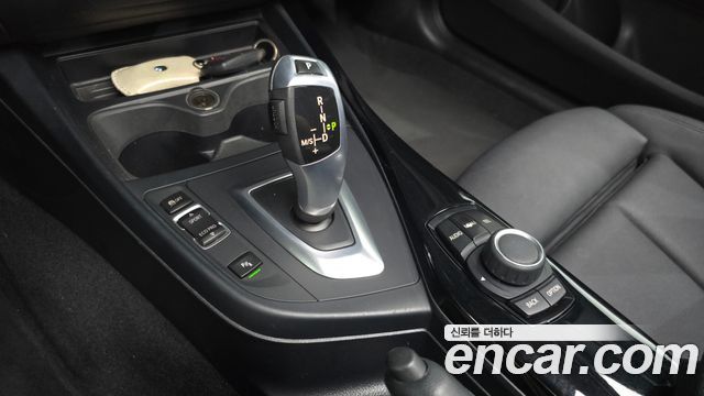 BMW 1-Series 2017 — photo 9