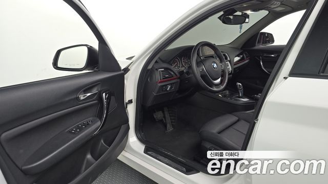 BMW 1-Series 2017 — photo 10
