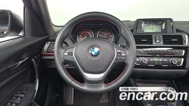 BMW 1-Series 2017 — photo 13