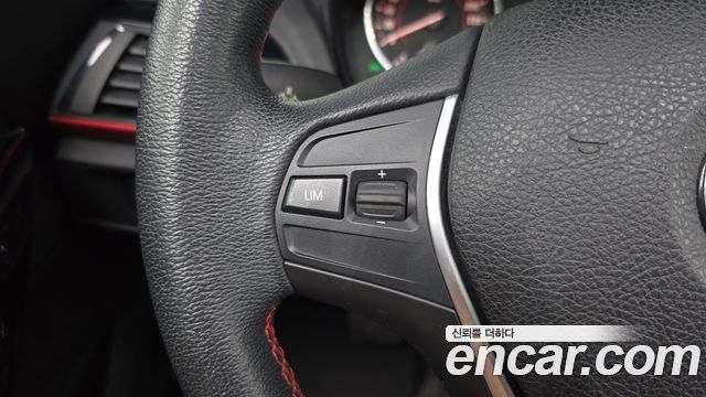 BMW 1-Series 2017 — photo 17