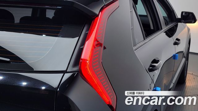 Kia Niro 2023 — photo 9