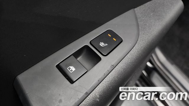 Kia Niro 2023 — photo 27