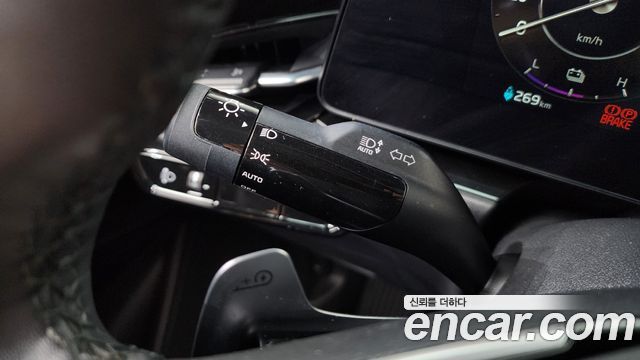Kia Niro 2023 — photo 28