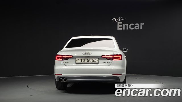Audi A4 2018 — photo 4