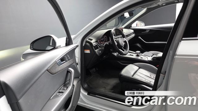 Audi A4 2018 — photo 10
