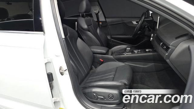 Audi A4 2018 — photo 11