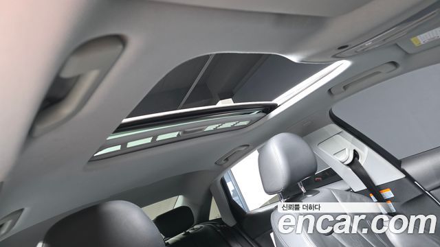 Audi A4 2018 — photo 17