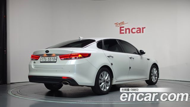 Kia K5 2018 — photo 2