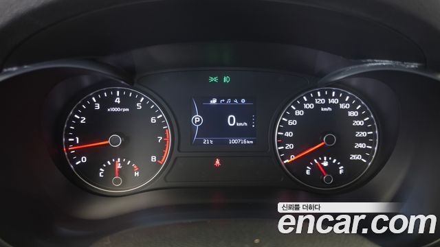 Kia K5 2018 — photo 11
