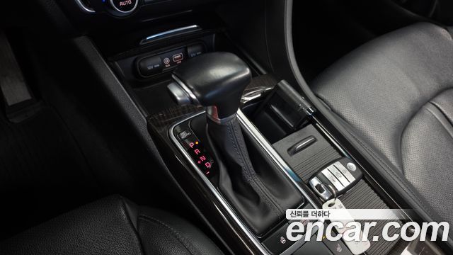Kia K5 2018 — photo 12