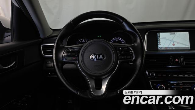 Kia K5 2018 — photo 19
