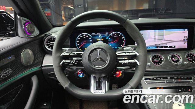 Mercedes-Benz E-Class 2023 — photo 19