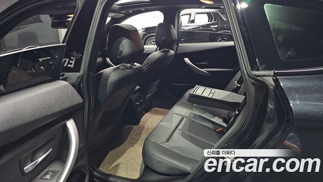 BMW Gran Turismo 2020 — photo 11