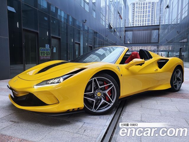 Ferrari F8 2021 — photo 2