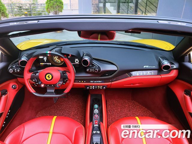 Ferrari F8 2021 — photo 5