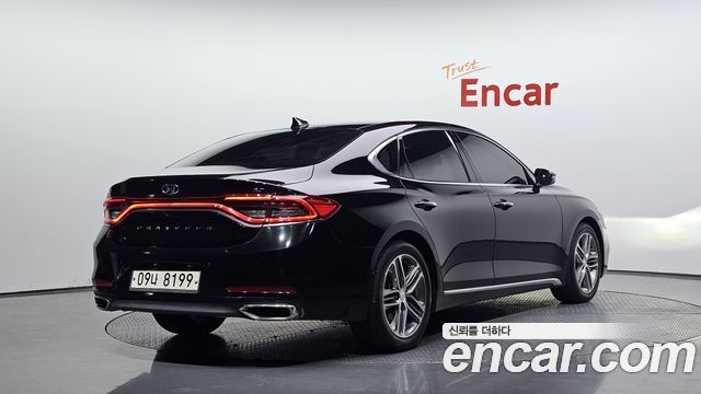 Hyundai Grandeur 2018 — photo 2