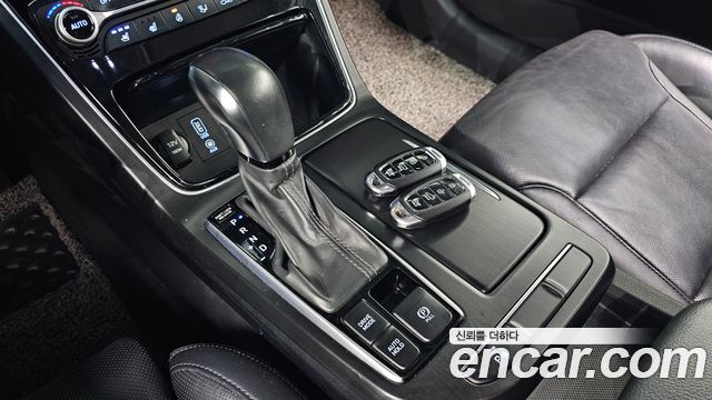 Hyundai Grandeur 2018 — photo 12
