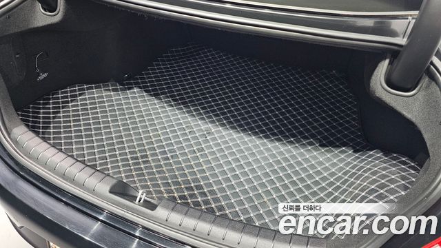 Hyundai Grandeur 2018 — photo 26