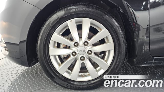 Kia K3 2015 — photo 5