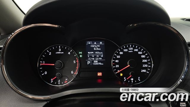 Kia K3 2015 — photo 11