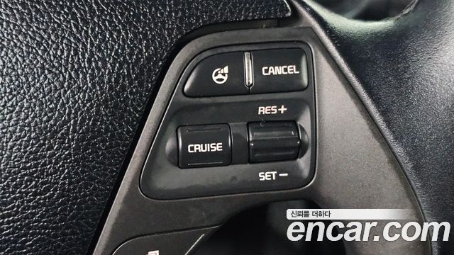 Kia K3 2015 — photo 23