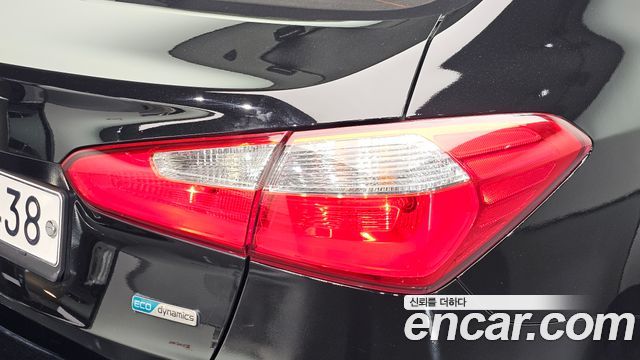 Kia K3 2015 — photo 9