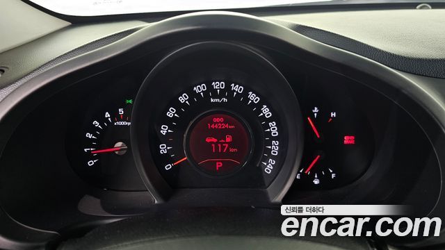 Kia Sportage 2011 — photo 11