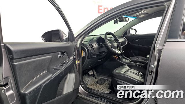 Kia Sportage 2011 — photo 13