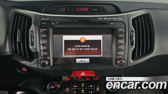 Kia Sportage 2011 — photo 19