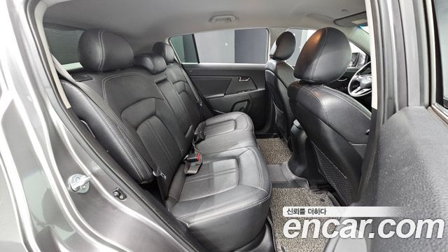 Kia Sportage 2011 — photo 25