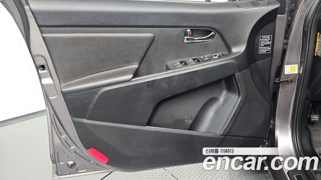 Kia Sportage 2011 — photo 14