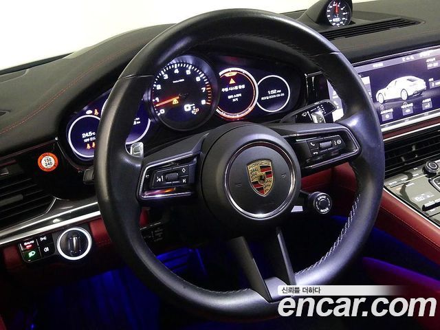 Porsche Panamera 2021 — photo 8