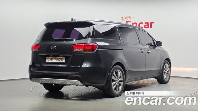 Kia Canival 2018 — photo 2