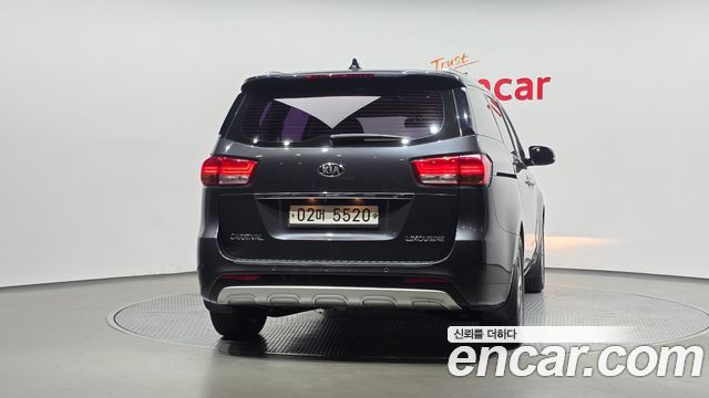 Kia Canival 2018 — photo 4