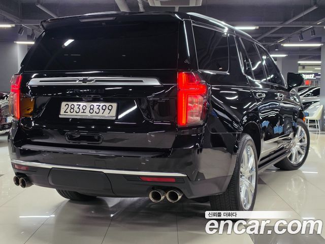 Chevrolet Tahoe 2023 — photo 2
