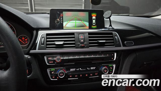 BMW 3-Series 2016 — photo 15