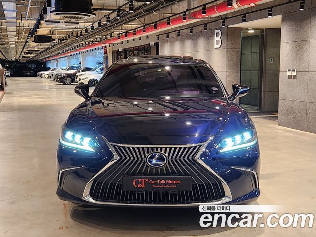 Lexus ES 2021 — photo 3